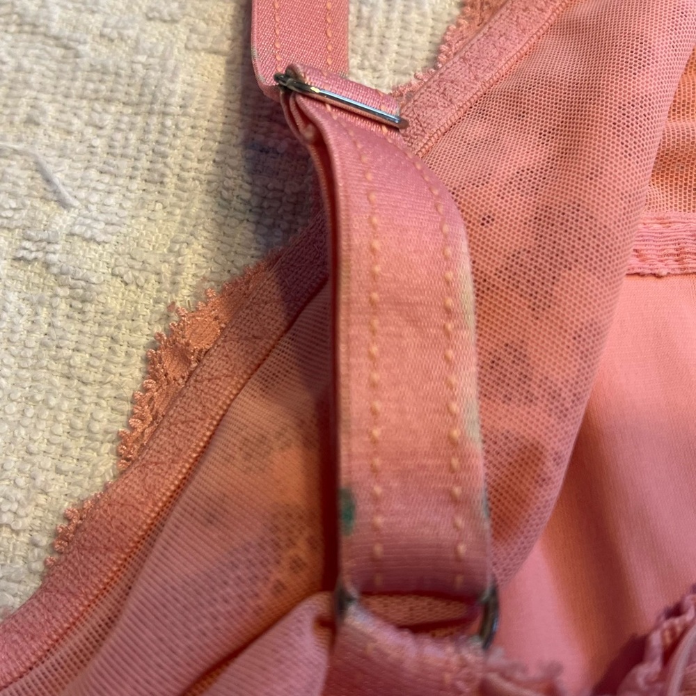 Lacy Pink Chantelle wired - Picture 4 of 7